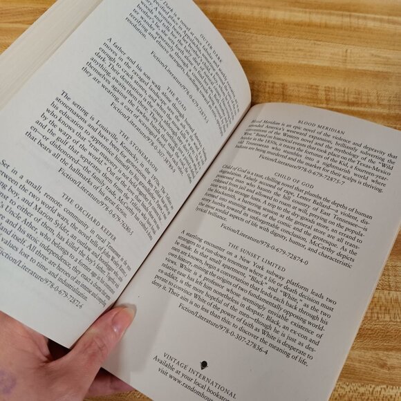 All The Pretty Horses Cormac McCarthy  (Vintage International) (Paperback)  1993 - Picture 11 of 11